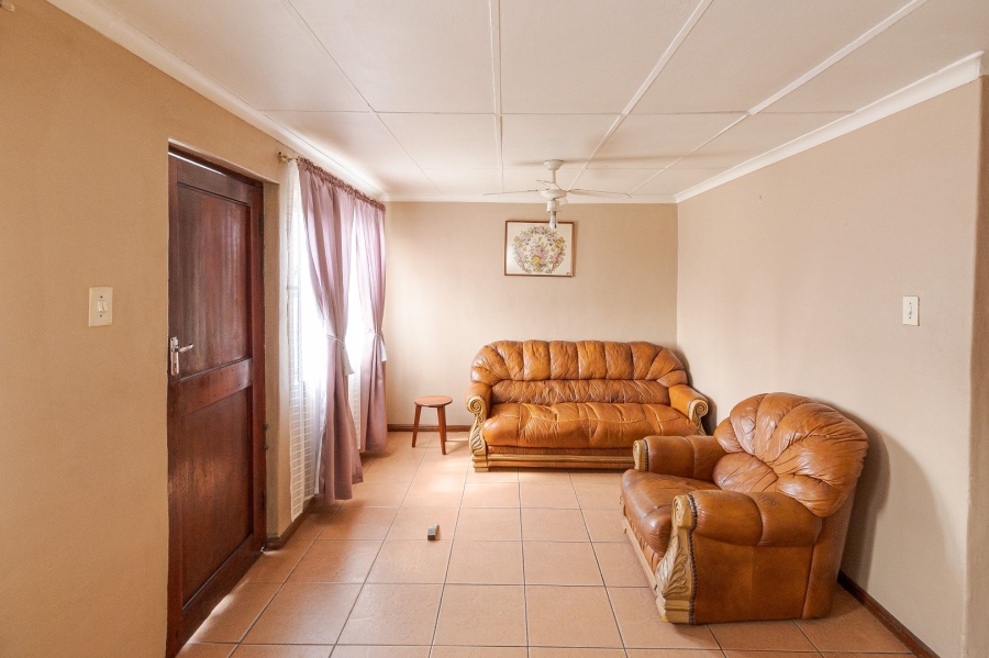 4 Bedroom Property for Sale in Voorbrug Western Cape